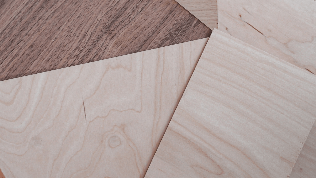 Špecialisti na drevenú preglejku radia