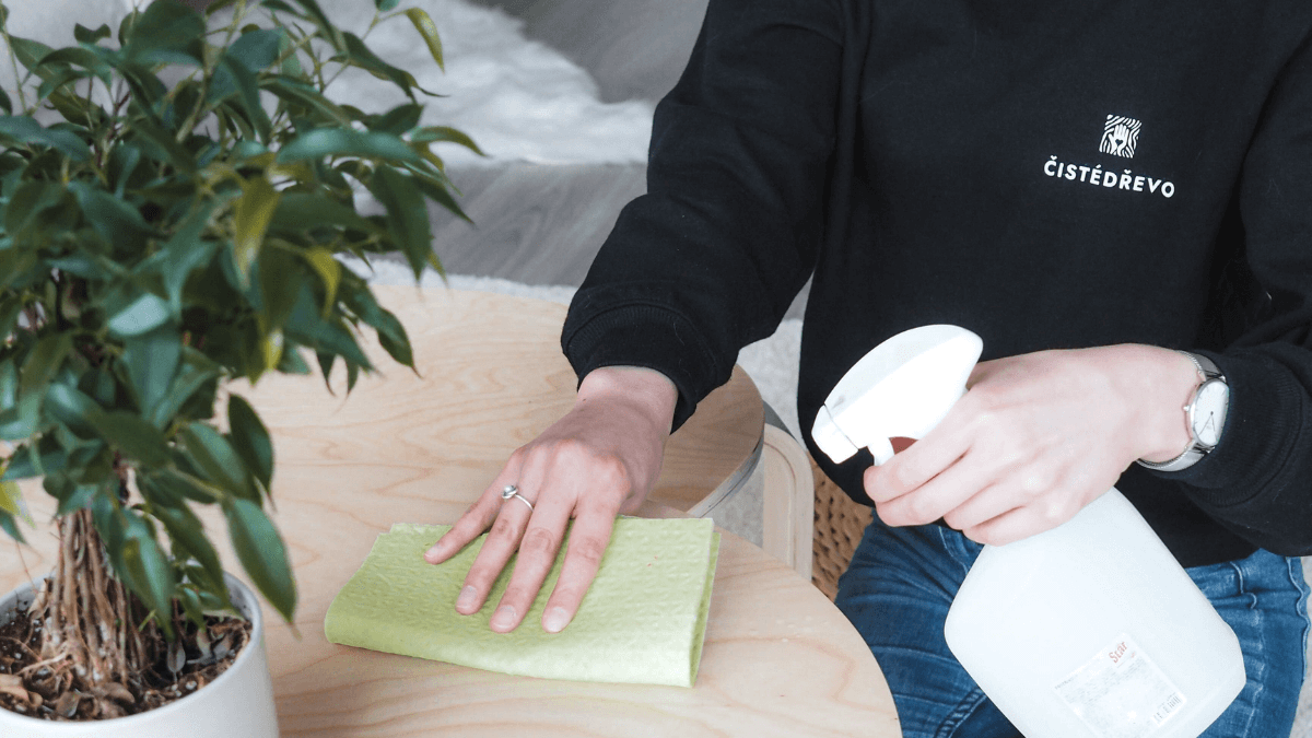 Ako vyčistiť a zrenovovať drevený nábytok?