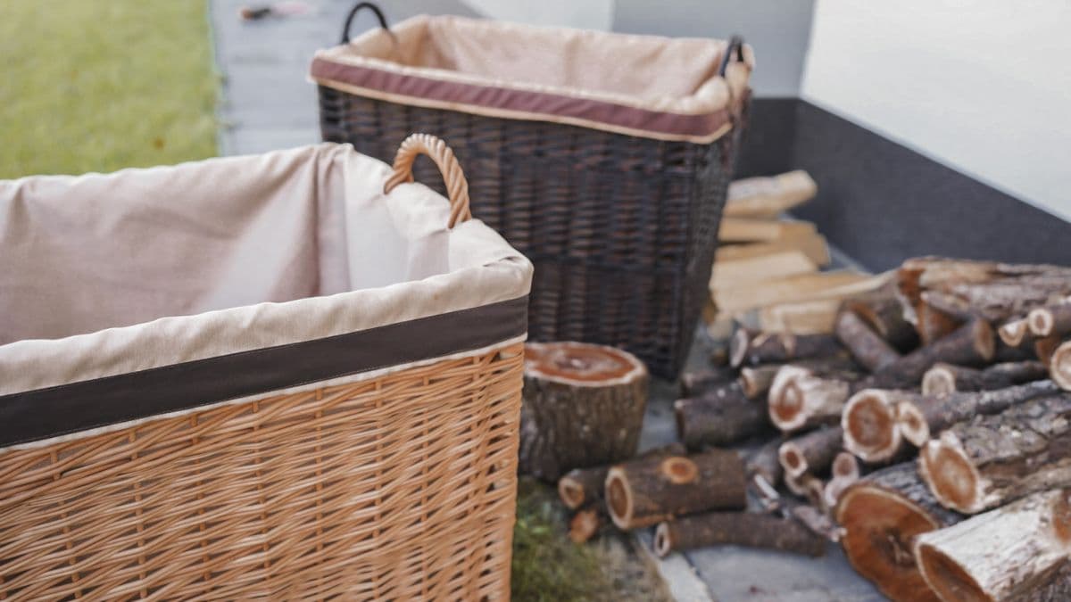 Ako vybrať kôš na drevo - pre rok 2025