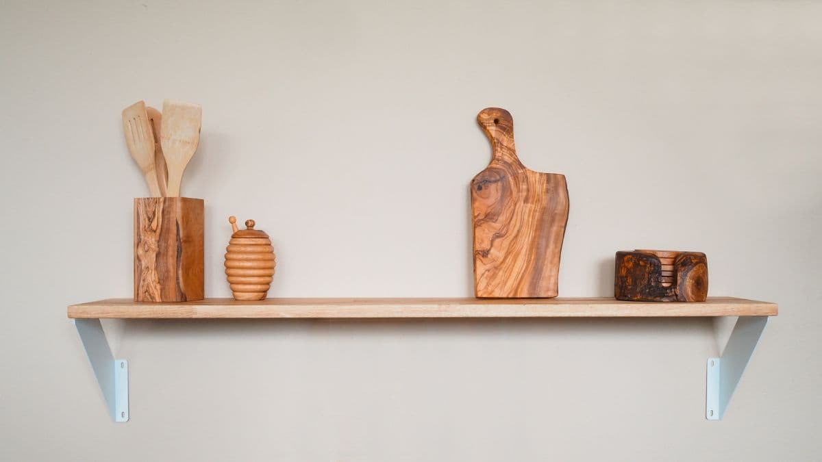 Drevené prvky v interiéri: Prečo sú najlepšou voľbou