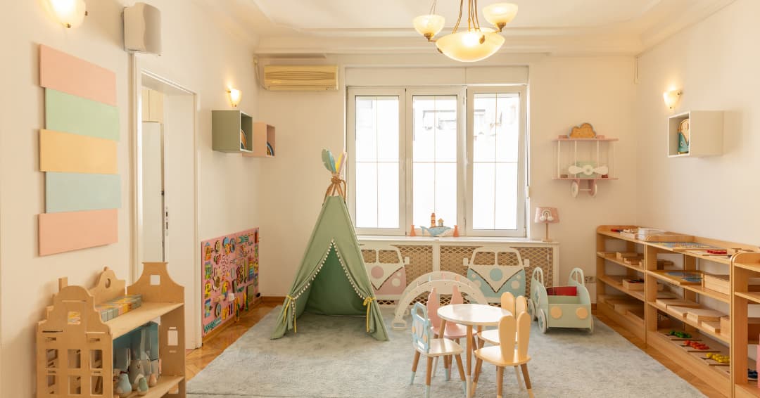 Montessori detská izba z prírodných materiálov: krok za krokom