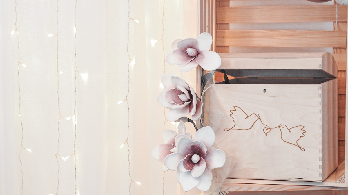 Svadobné výslužky, ktoré potešia - personalizované drevené krabičky