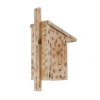 Drevená vtáčia búdka jedľa