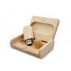 5265 2 dreveny usb disk 16gb s vlastnim venovanim