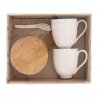 Drevená podložka s porcelánovým hrnčekom  0,37 l a lyžičkou 2 ks